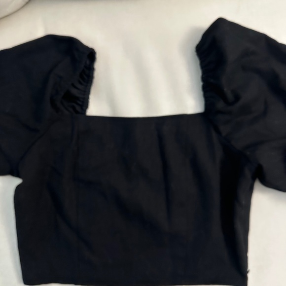 Linen black crop top - Picture 1 of 3